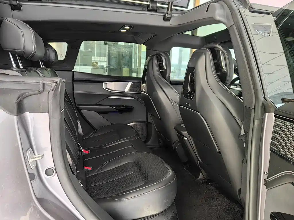 HiPhi GAO HE HIPHI Y