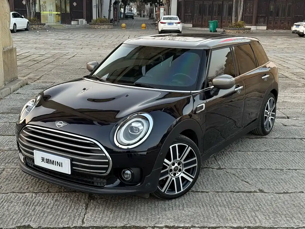 MINI CLUBMAN