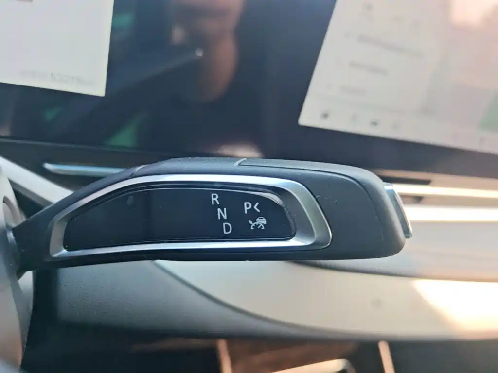 MAXUS G90 — миниатюра 14