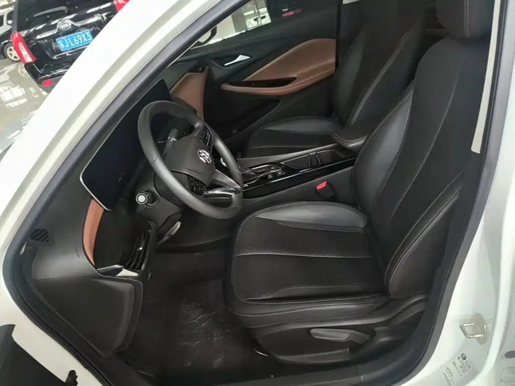 Buick Verano — миниатюра 15