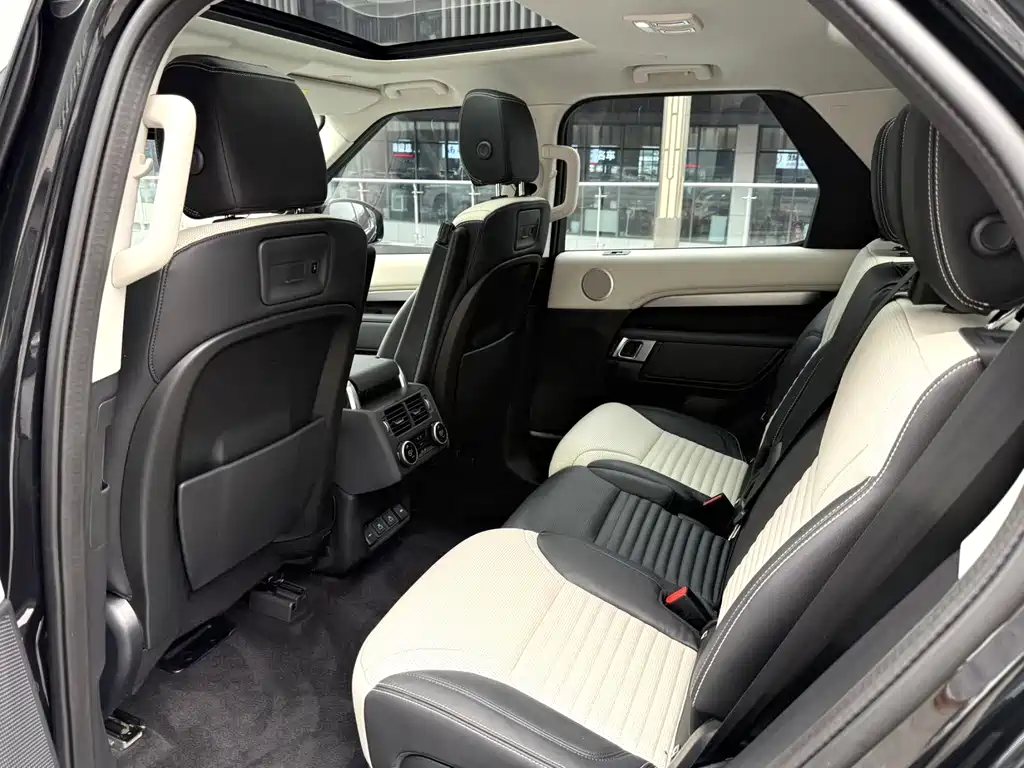 Land Rover Discovery 2021 360PS R-Dynamic S