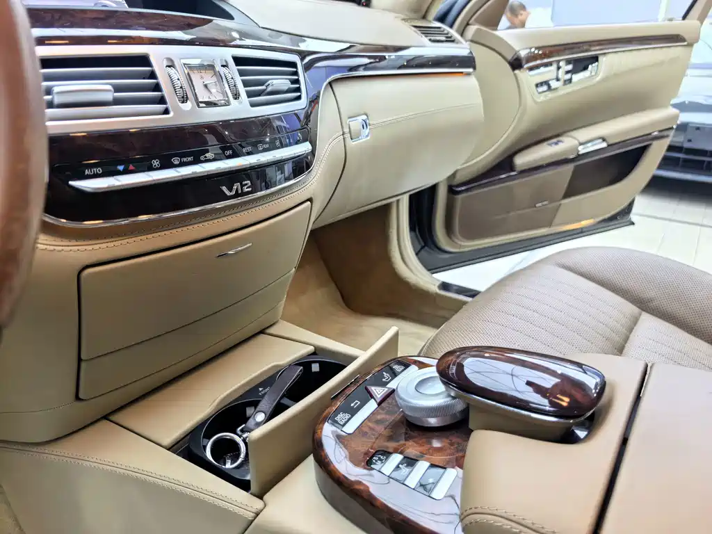 Mercedes-Benz S-Class — миниатюра 9
