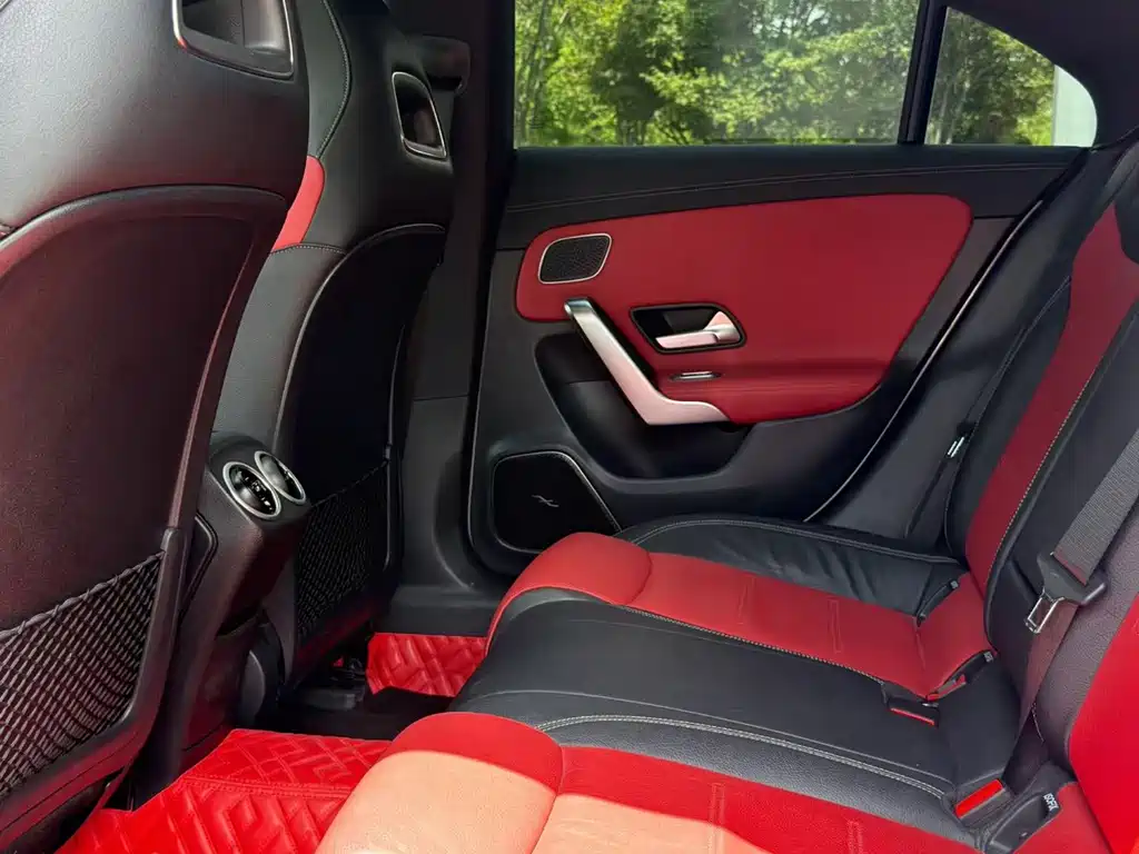 Mercedes-Benz CLA AMG — миниатюра 6