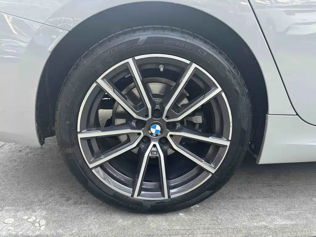 BMW 3 Series 3 2025 325Li M Sport