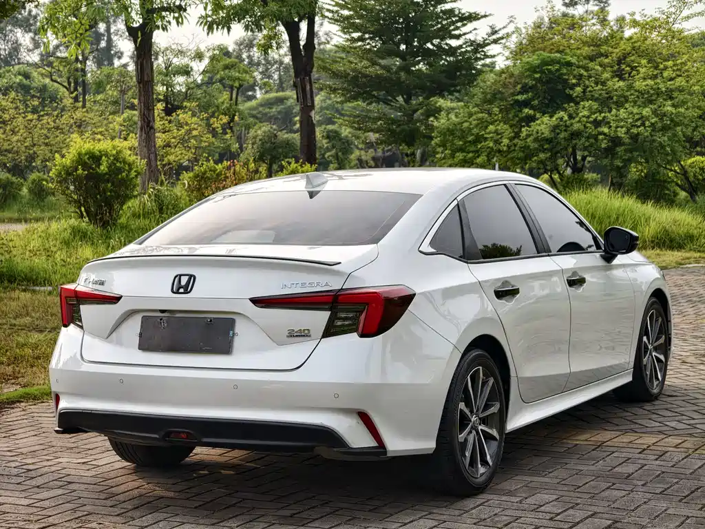 Honda Integra — миниатюра 9
