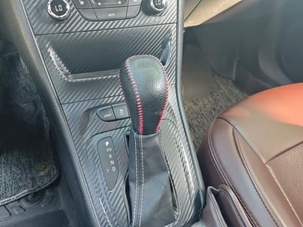 Buick Verano — миниатюра 7