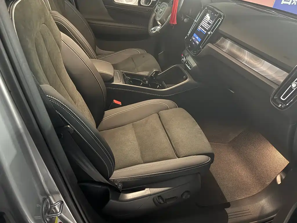 Volvo C40 — миниатюра 9
