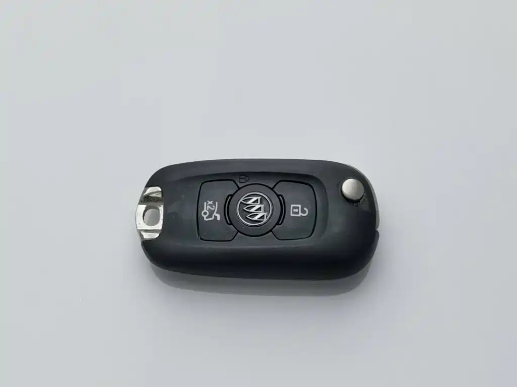 Buick Verano — миниатюра 19