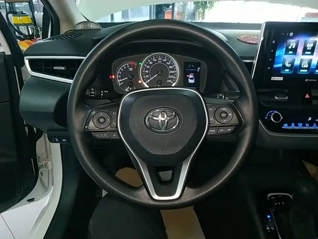 Toyota Corolla — миниатюра 11