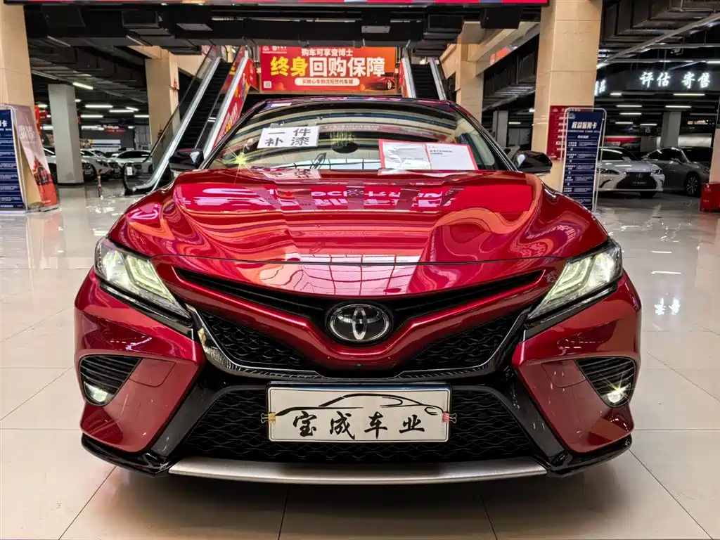 TOYOTA CAMRY