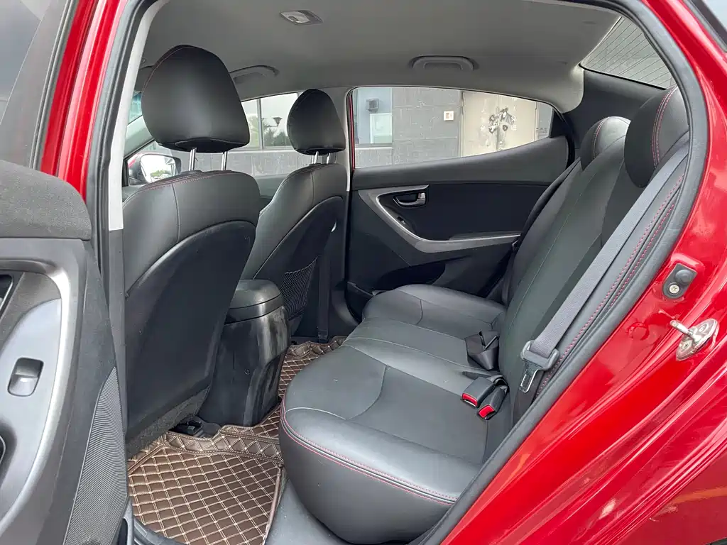 Hyundai Elantra Langdong — миниатюра 7