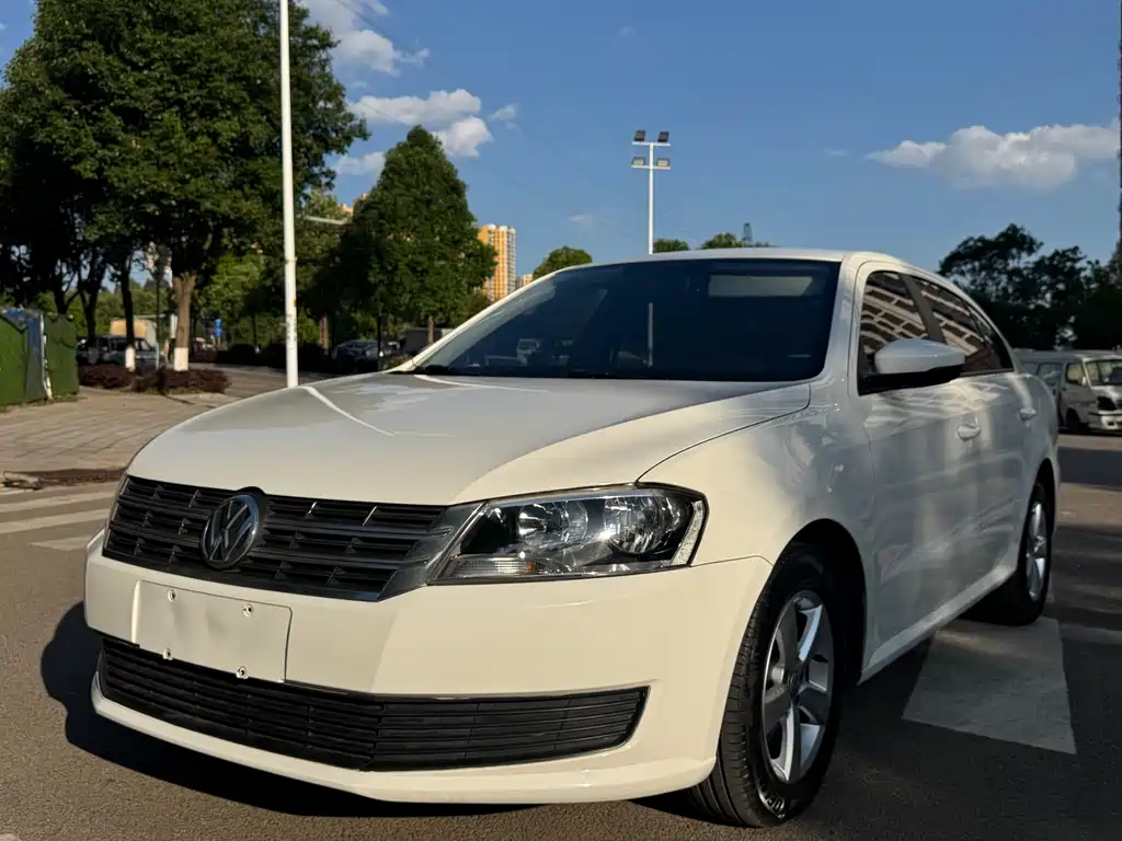 Volkswagen Lavida 2015