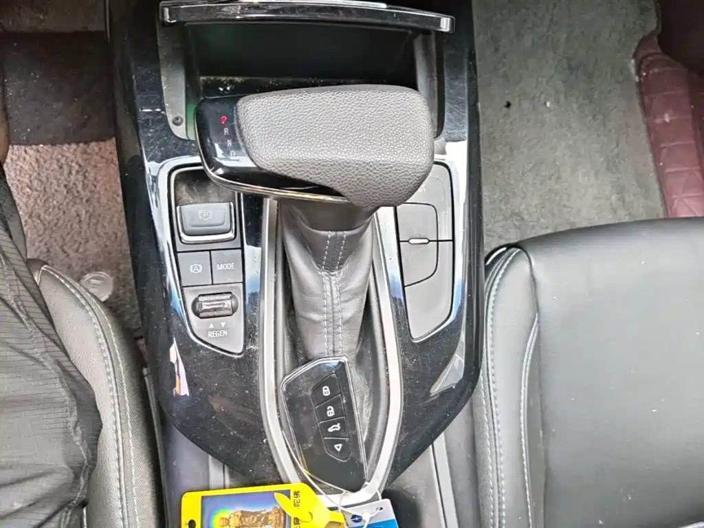 Chevrolet Menlo — миниатюра 14