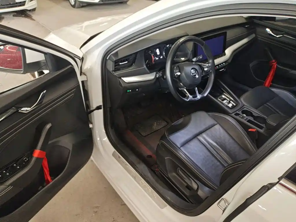 Skoda Octavia — миниатюра 16