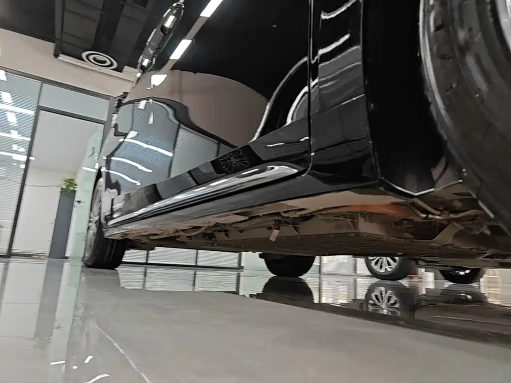 GAC Motor Trumpchi E8 PHEV — миниатюра 21