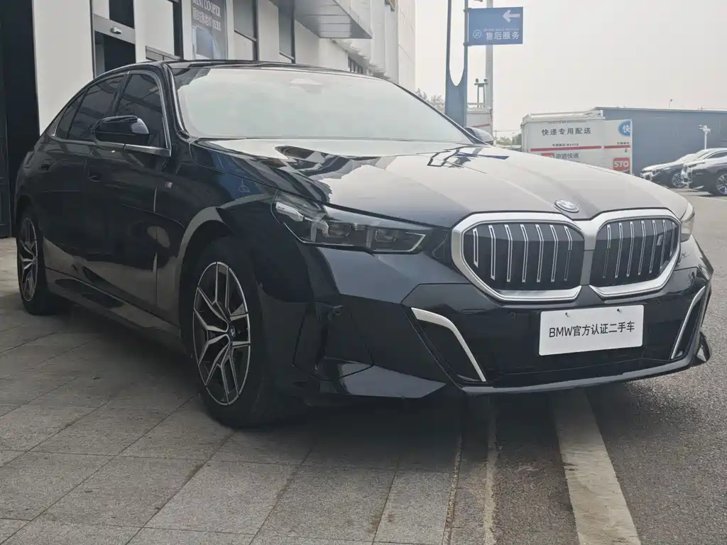BMW i5 — миниатюра 3