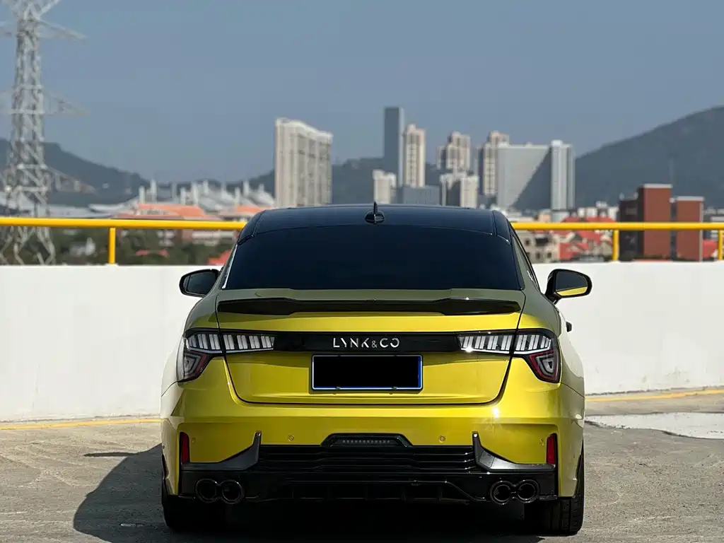 Lynk & Co 03 — миниатюра 12