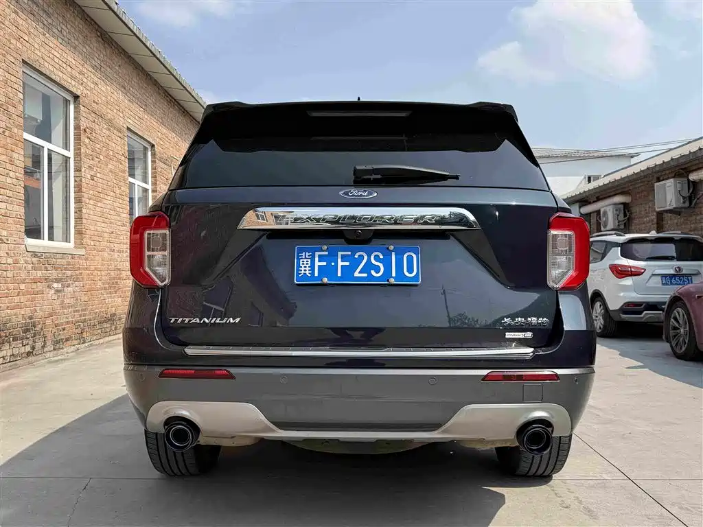 Ford Explorer — миниатюра 24