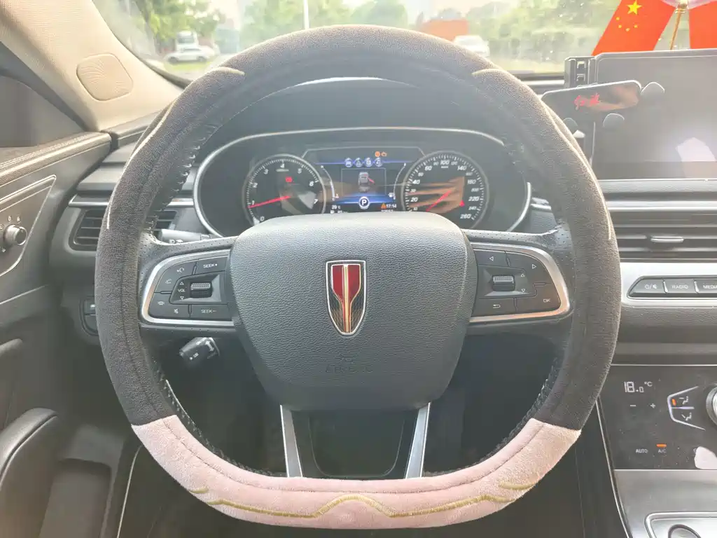 Hongqi Hongqi H5 — миниатюра 16