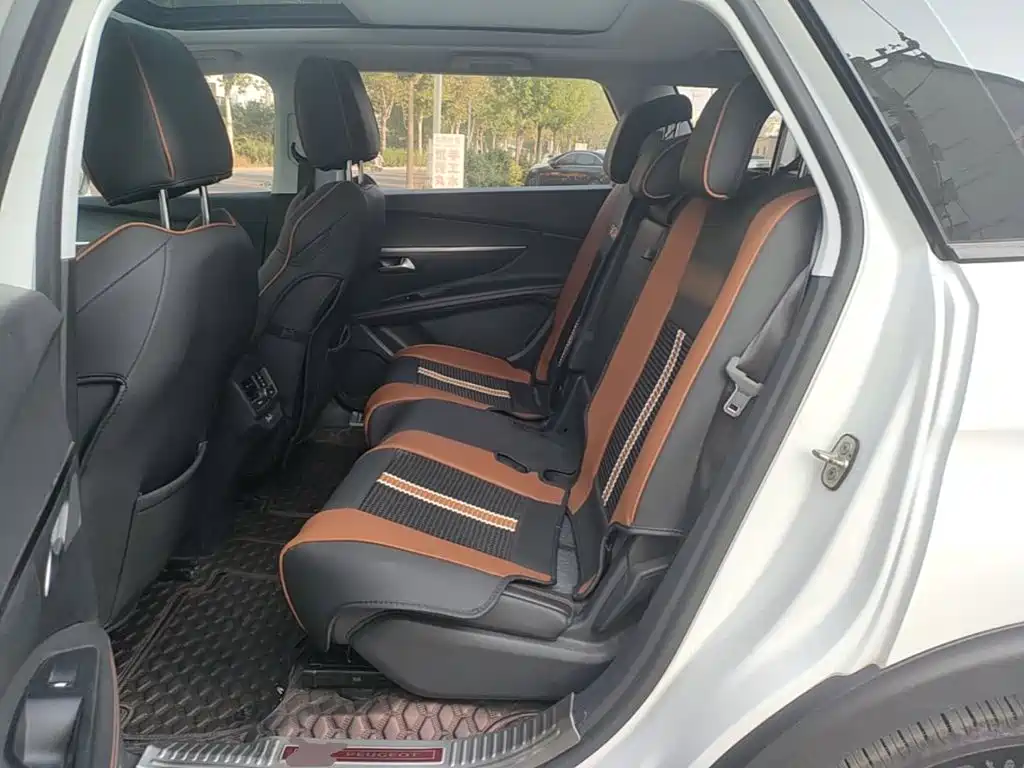 Peugeot 5008 — миниатюра 17