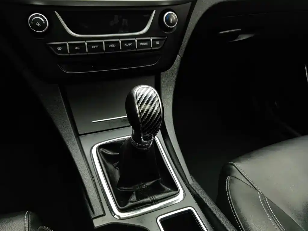 Geely Emgrand — миниатюра 13