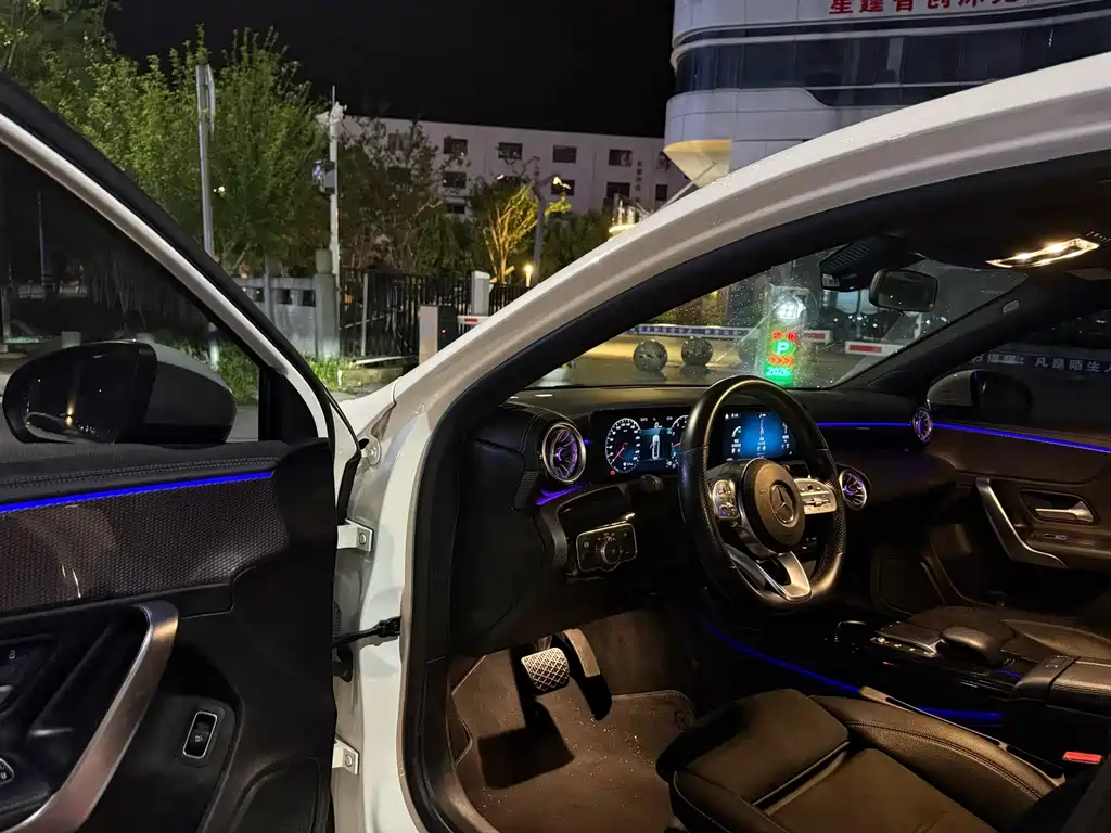 Mercedes-Benz A-Class — миниатюра 4