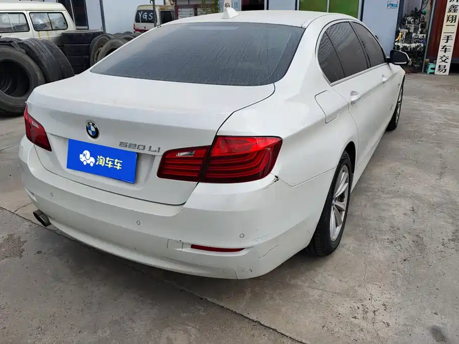 BMW 5 Series — миниатюра 3
