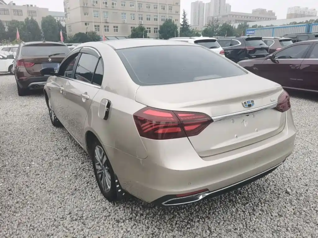 Geely Emgrand — миниатюра 5