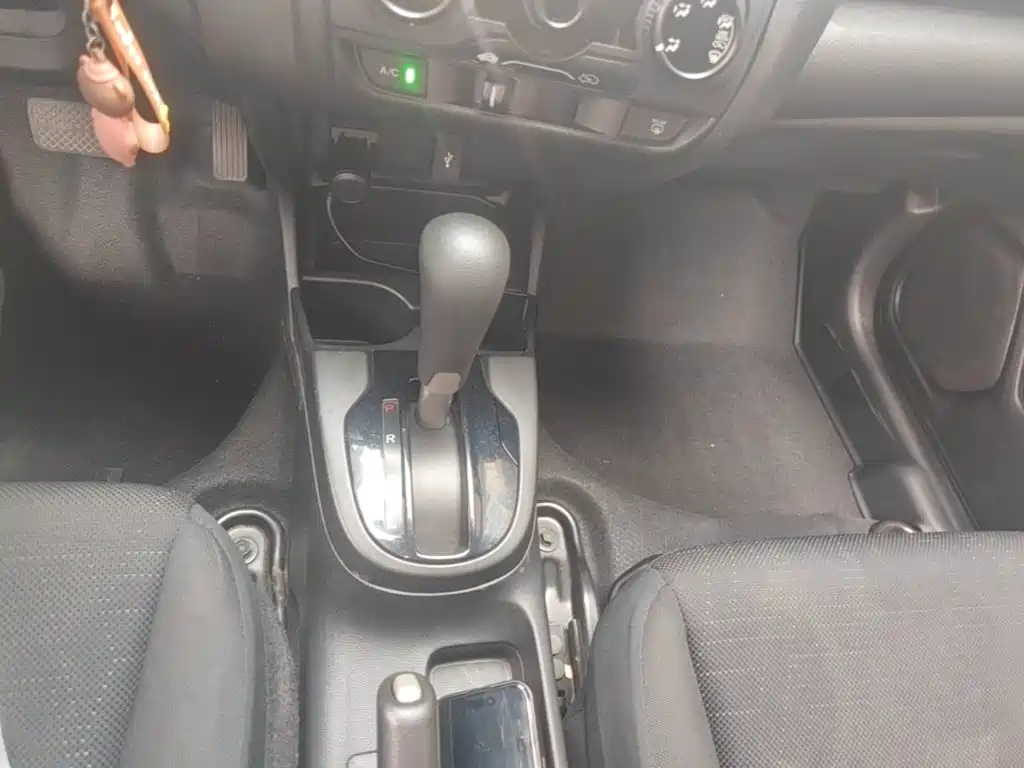 Honda Fit — миниатюра 14