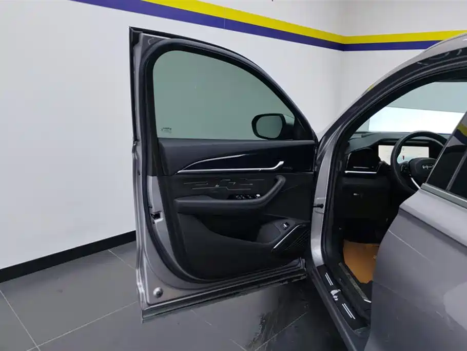 Geely Monjaro L 2024 2.0TD AT