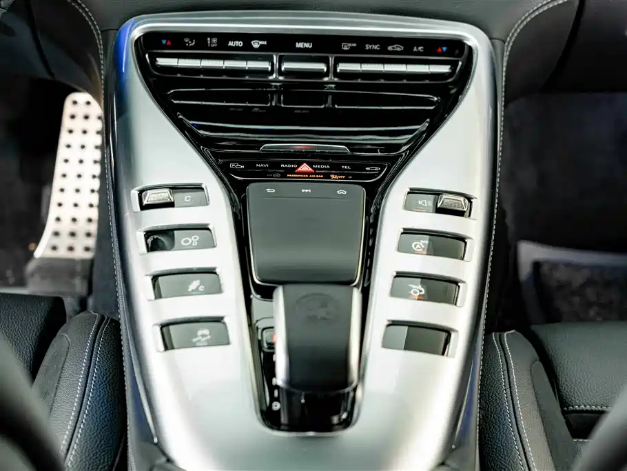 Mercedes-Benz AMG GT — миниатюра 16
