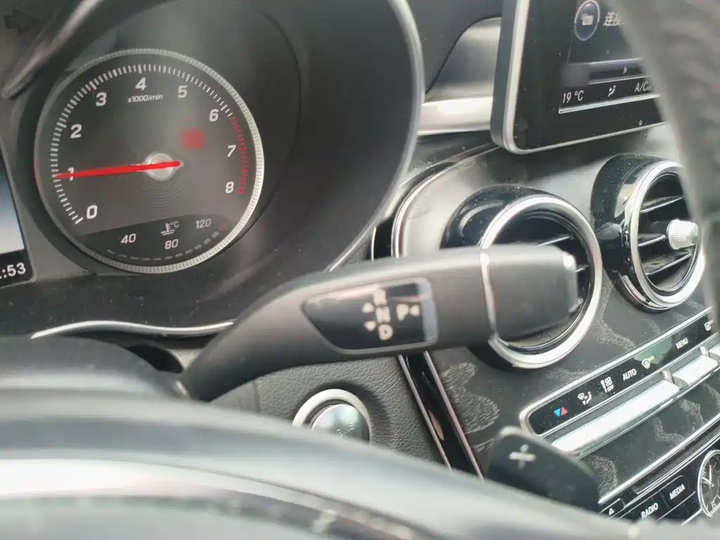 Mercedes-Benz C-Class — миниатюра 7