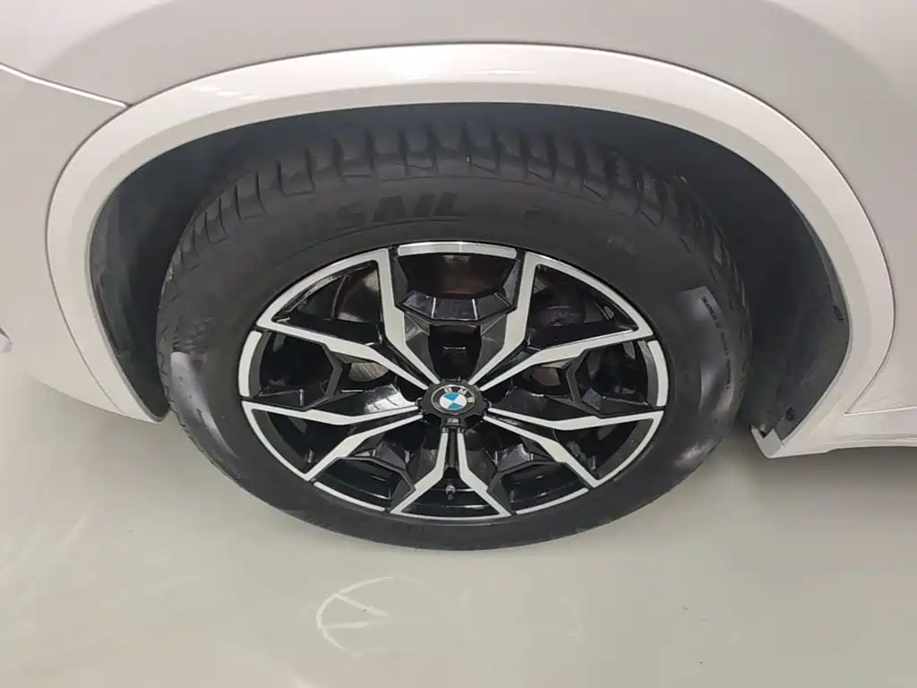 BMW X3 — миниатюра 23