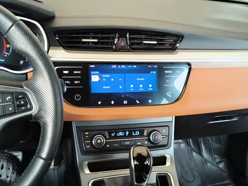 Geely Vision S1 — миниатюра 13