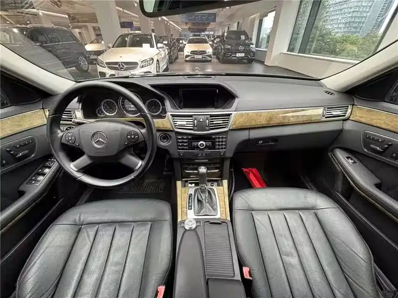 Mercedes-Benz E-Class (Import) — миниатюра 16