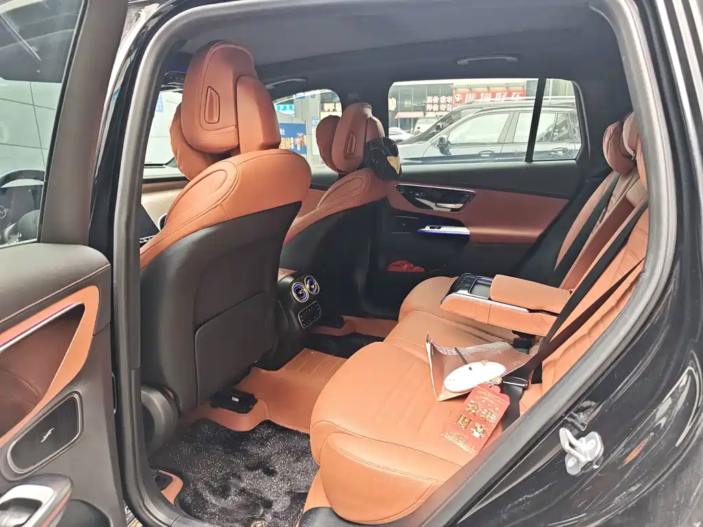 Mercedes-Benz GLC 2024 GLC 300 L 4MATIC 5 мест