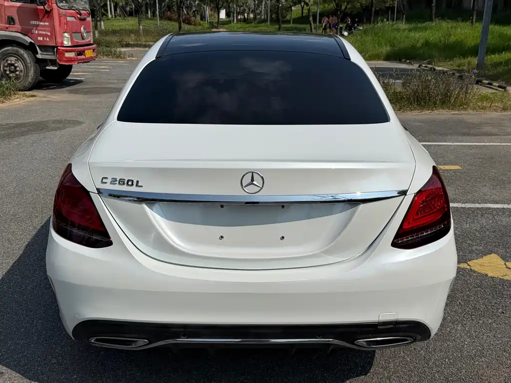 Mercedes-Benz C-Class — миниатюра 5
