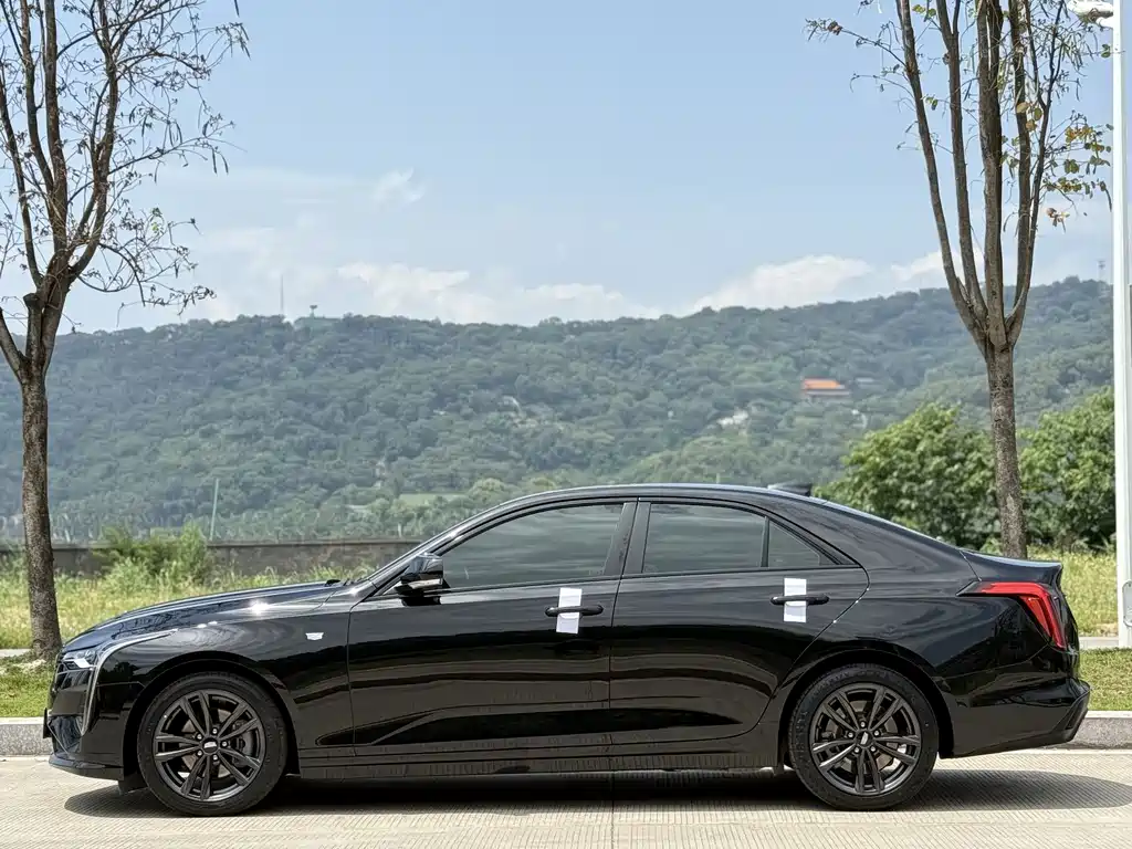 Cadillac CT4 — миниатюра 5