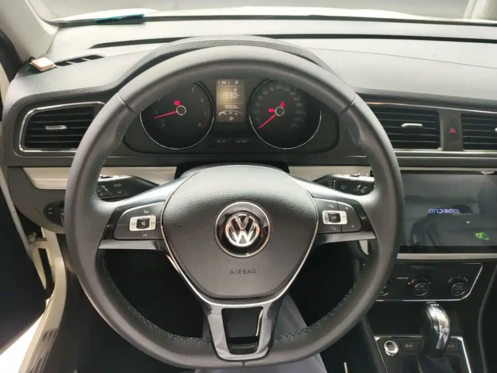 Volkswagen Lavida — миниатюра 11