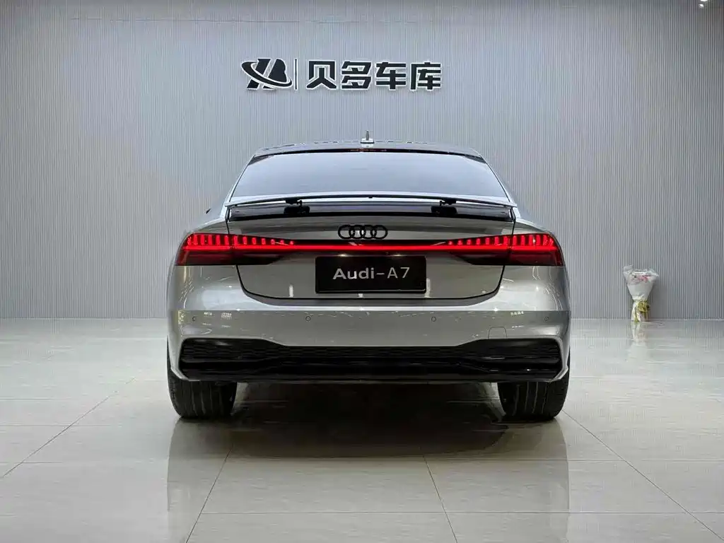 AUDI  A7