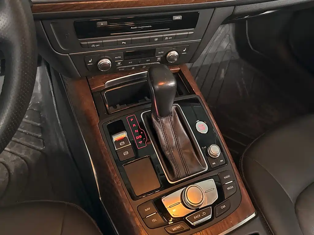 Audi A6L — миниатюра 13