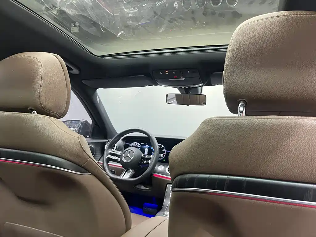 MERCEDES-BENZ E CLASS