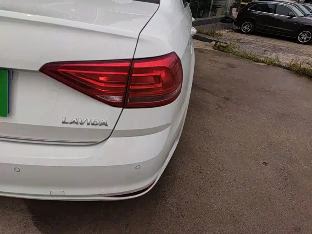 Volkswagen Lavida — миниатюра 8