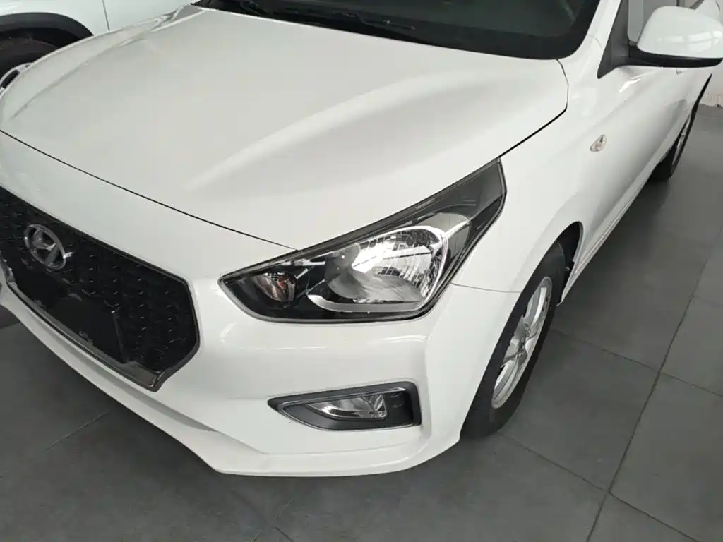 Hyundai Verna — миниатюра 24