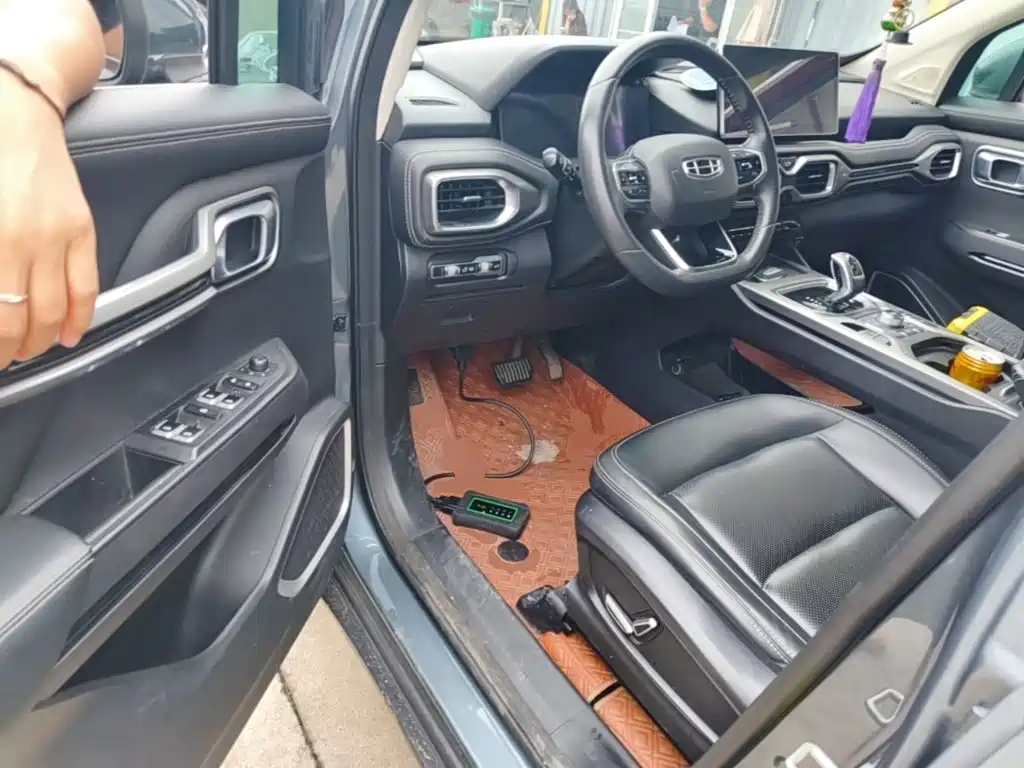 Geely Haoyue — миниатюра 16