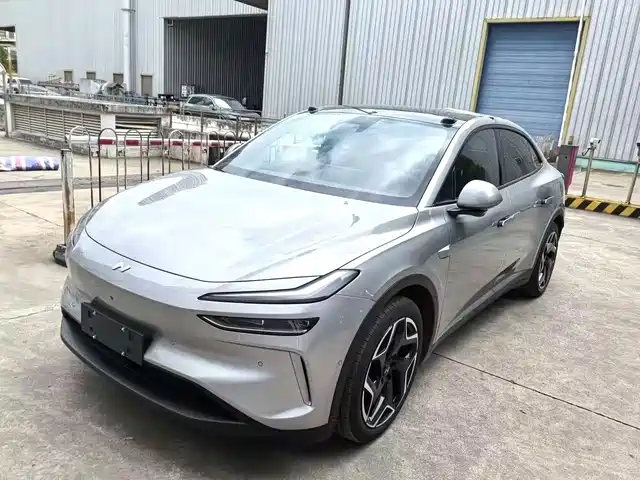 2025 Nio L60