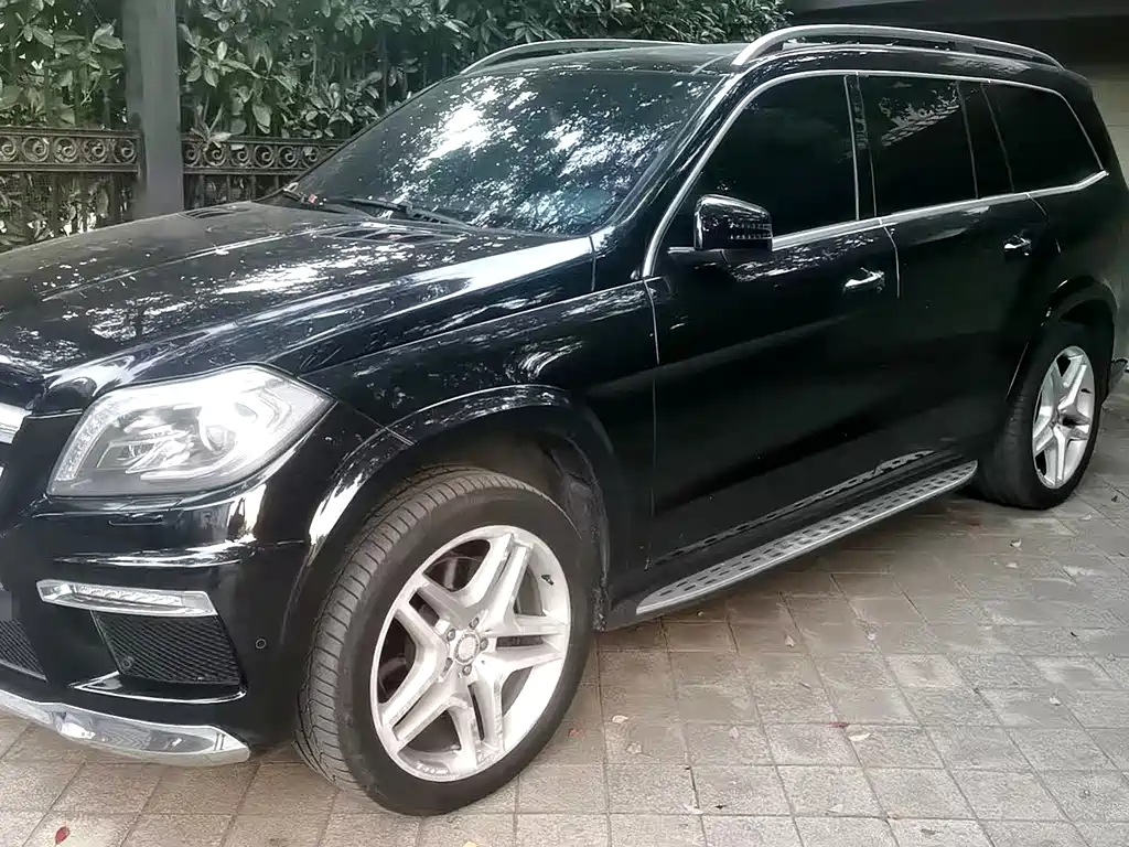 Mercedes-Benz GL-Class