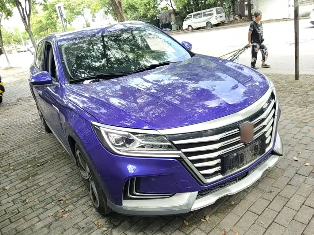 Roewe MARVEL X — миниатюра 4