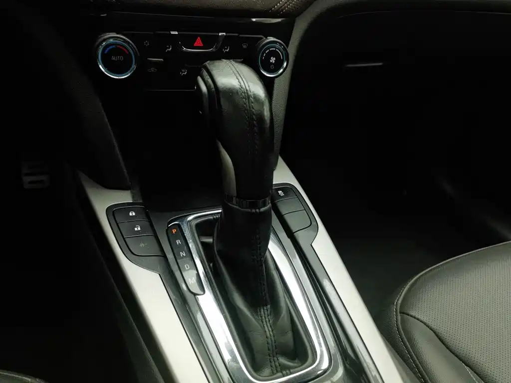 Chevrolet Malibu — миниатюра 13