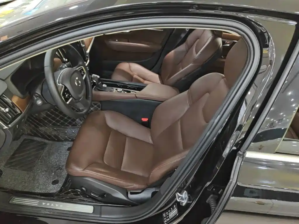 Volvo S90 — миниатюра 15